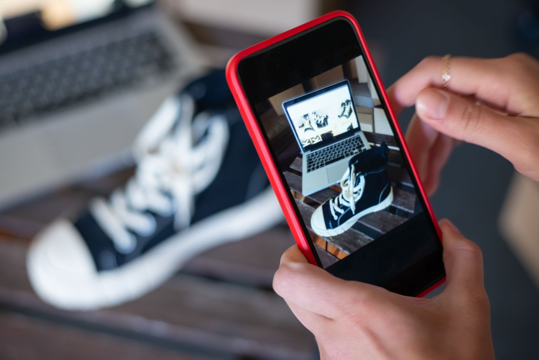 Mua hàng trên TikTok Shop có được kiểm tra hàng không?