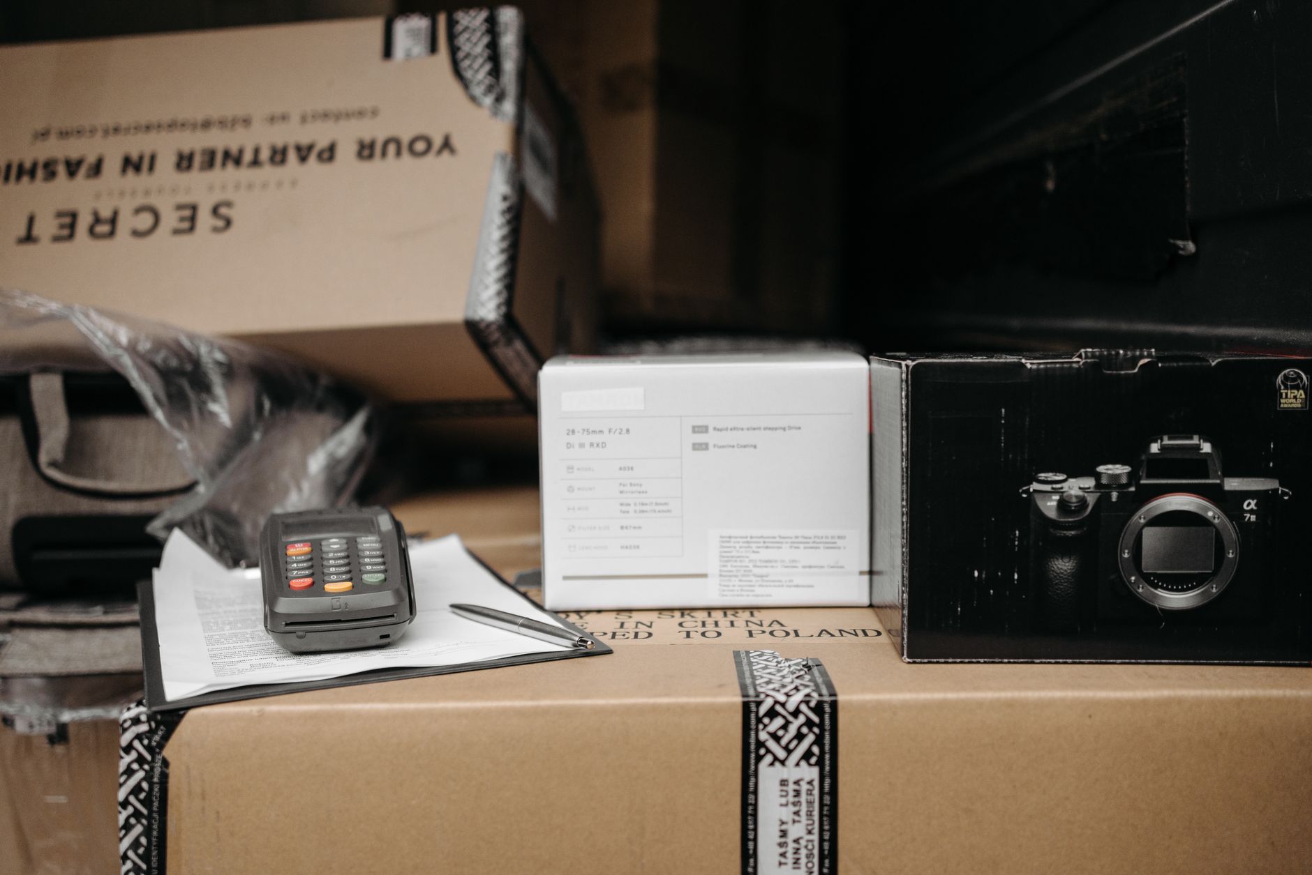 Kinh nghiệm đọc review Shopee để tránh hàng fake