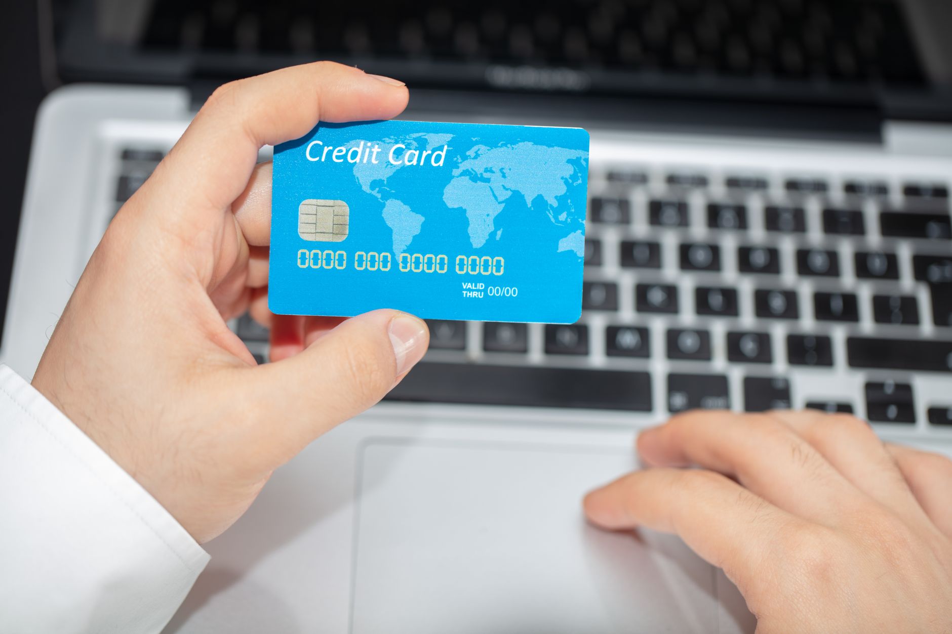 Hướng dẫn báo cáo hành vi gian lận trên Lazada