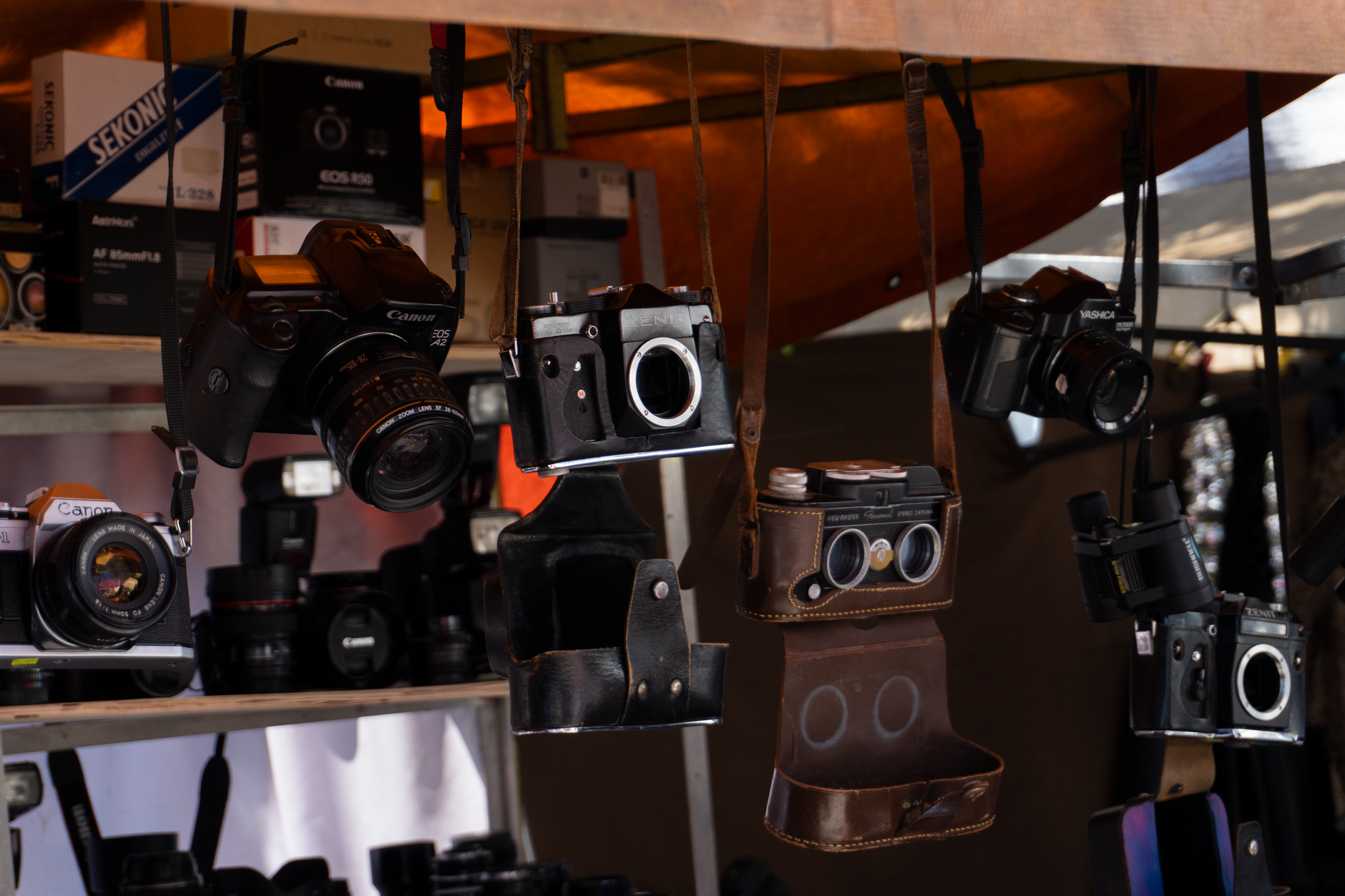 Cách mua lens máy ảnh cũ trên Shopee an toàn